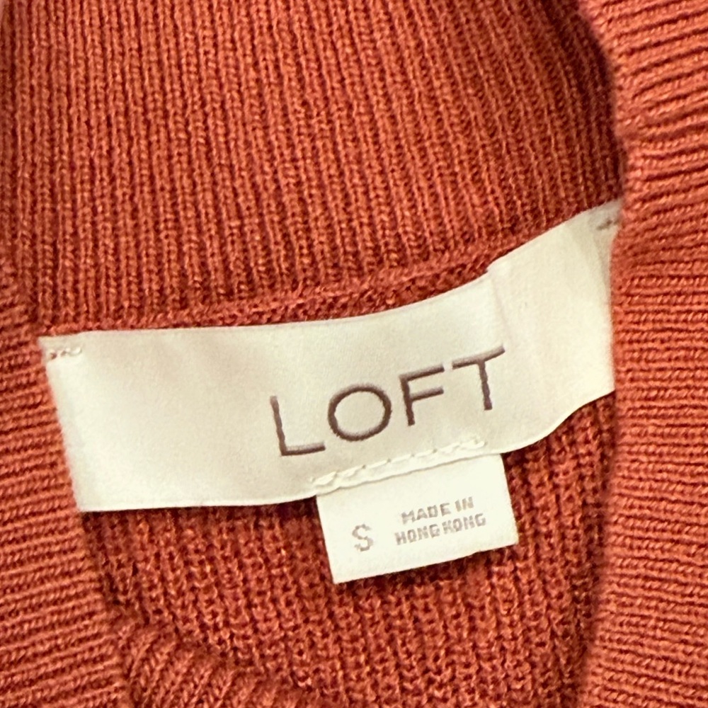 LOFT Sleeveless Mock Neck Knit Top/Sweater in Rust Orange! ☀️ - Picture 5 of 5